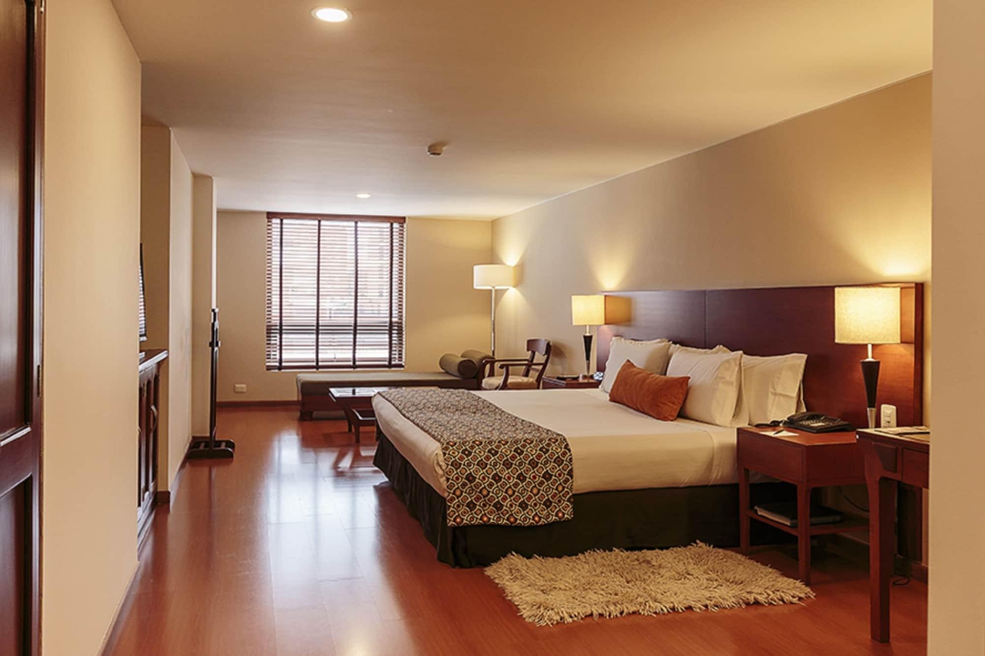 בוגוטה Hotel Estelar Suites Jones מראה חיצוני תמונה